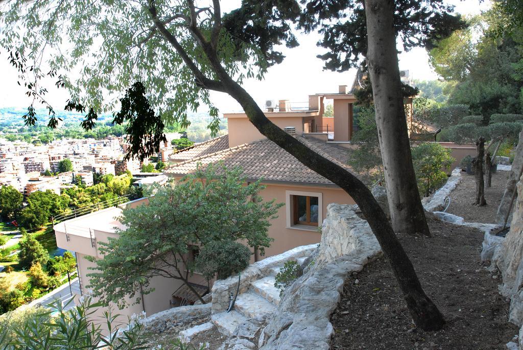 Apartament La Residenza Di Carolina Cassino Zewnętrze zdjęcie