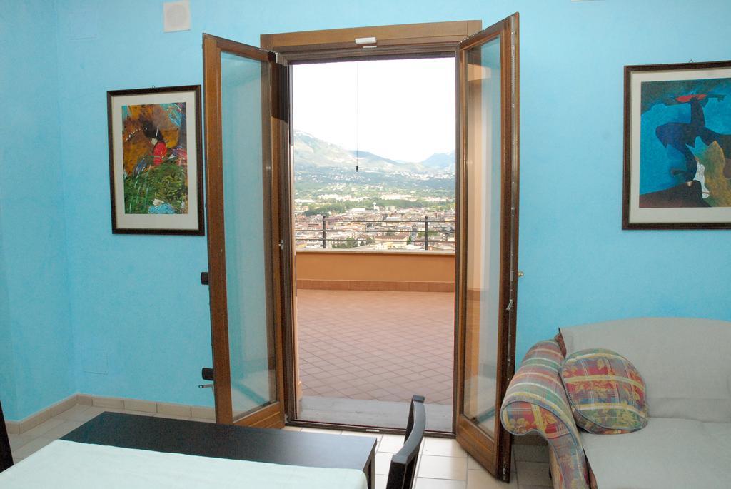 Apartament La Residenza Di Carolina Cassino Zewnętrze zdjęcie