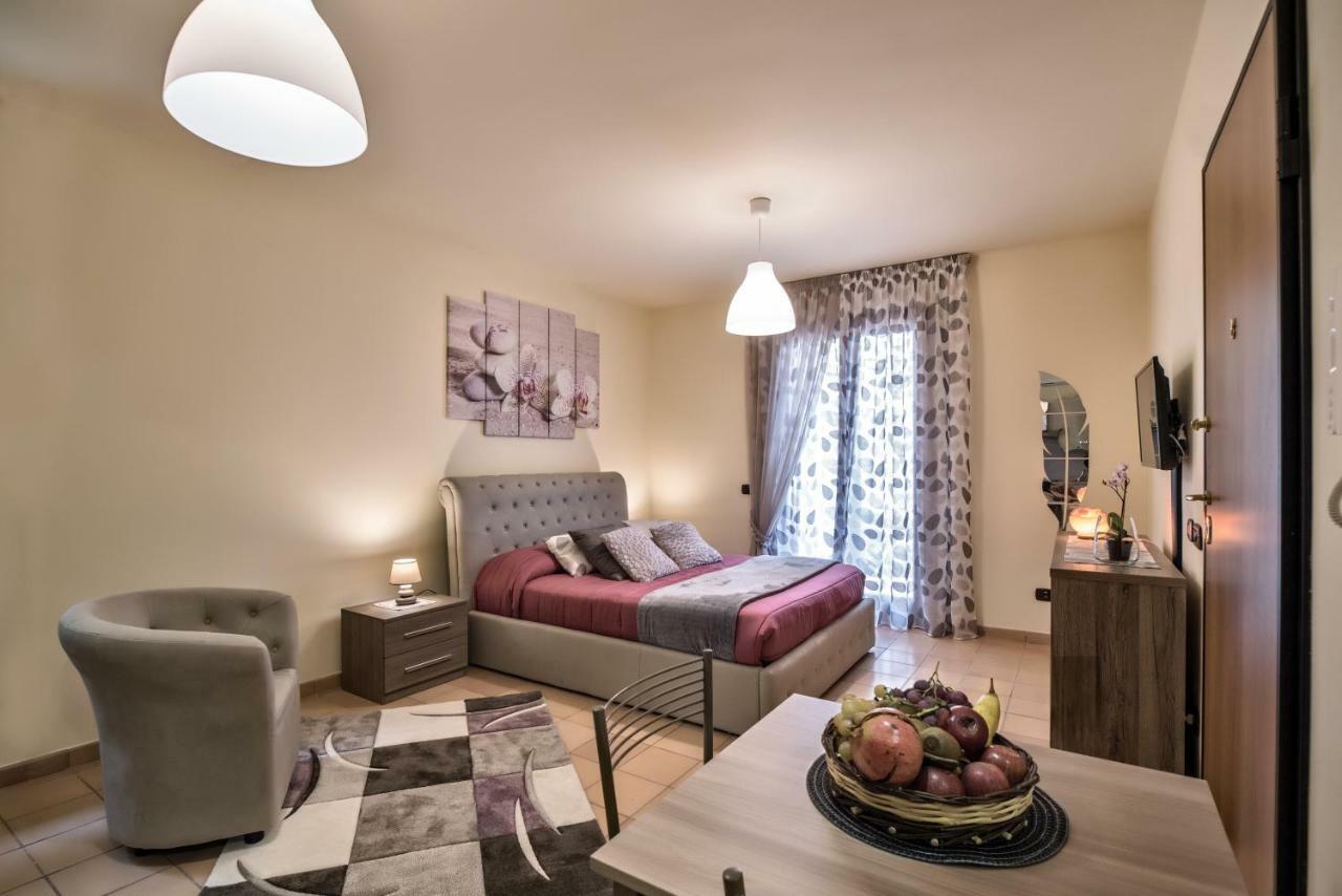 Apartament La Residenza Di Carolina Cassino Zewnętrze zdjęcie